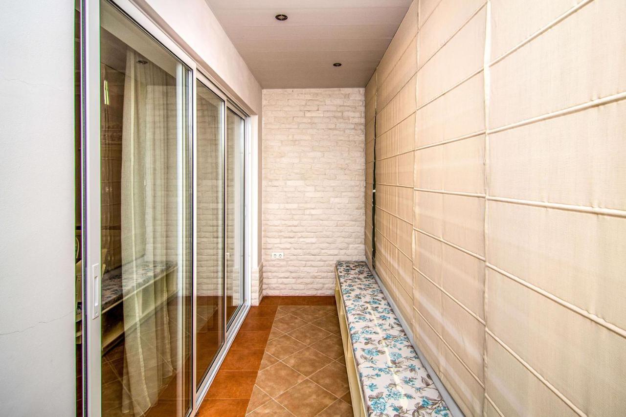 Central Shabby Chic Flat Close To Paid Parking Apartment Varna Exterior photo
